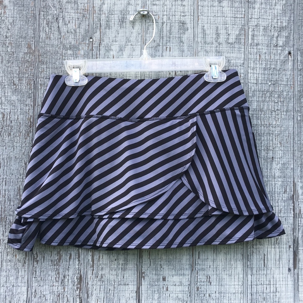 Athleta Fly By Striped Skort Skirt Size Small